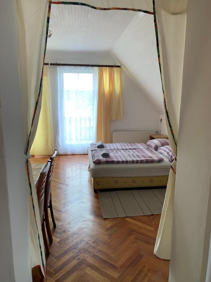 Kriszta Apartmanhaz Lejlighed Balatonlelle Eksteriør billede